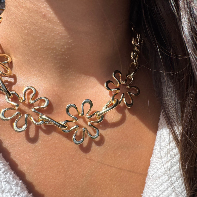 ABSTRACT FLOWER NECKLACE