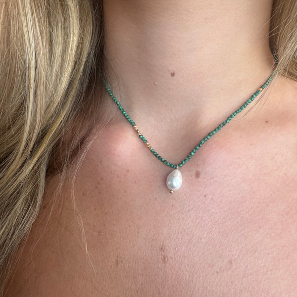 BALI BABE PEARL NECKLACE