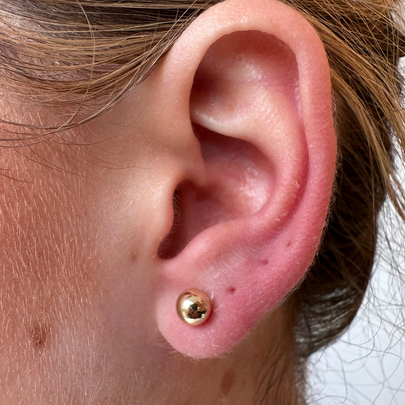 CHIC GAL STUDS
