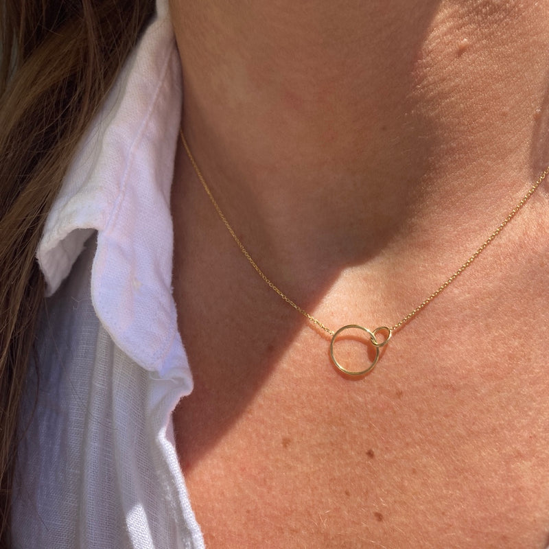 INTERLOCKING FOREVER NECKLACE