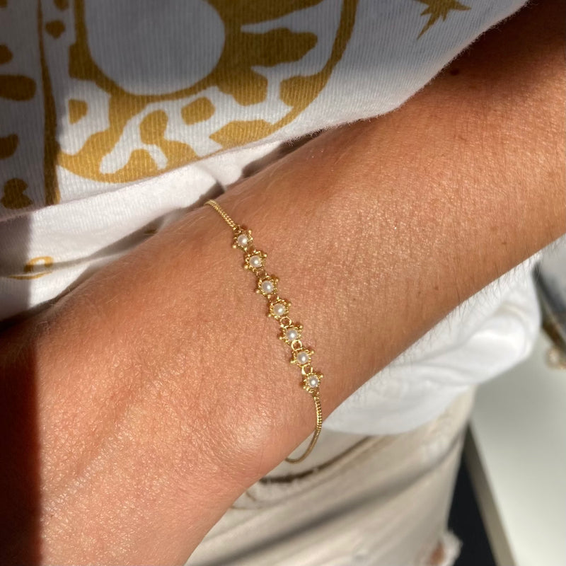 PETITE TEXTILE BRACELET IN PEARL