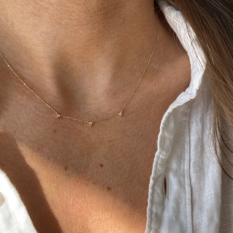 TROIS DIAMOND NECKLACE