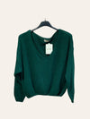 V-neck crop sweater with a tight hem #20678