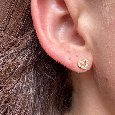 OPEN HEART STUDS