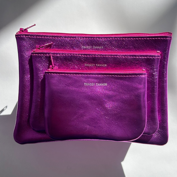 HOLOGRAM FUSCHIA ZIP POUCH