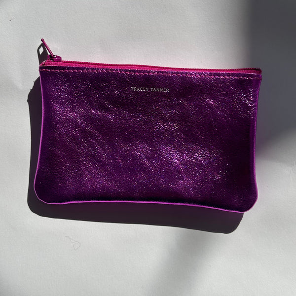 HOLOGRAM FUSCHIA ZIP POUCH