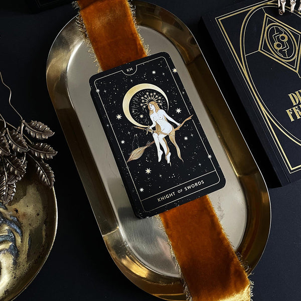 DIVINE FEMININE TAROT DECK - NOCTURNAL