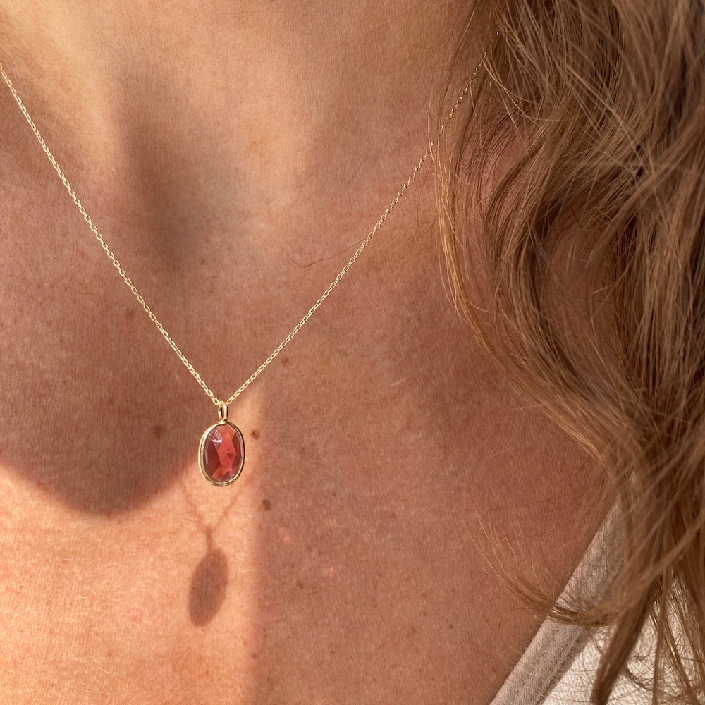 Oval Rose Cut Rhodolite Garnet Pendant Necklace