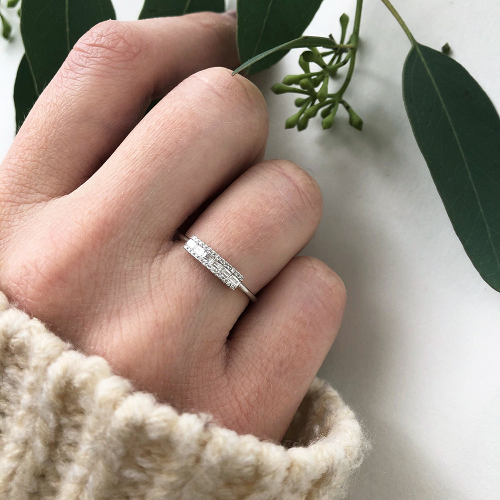 Baguette and Round Diamond Ring