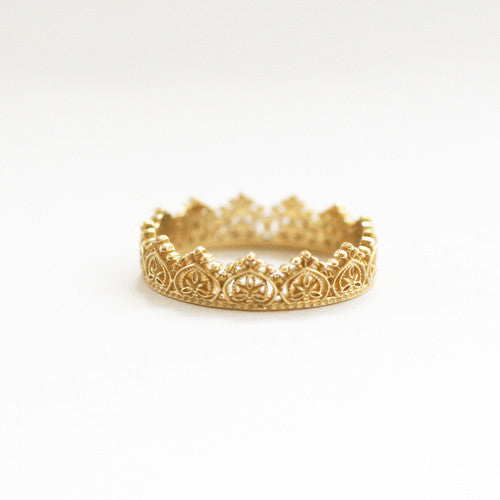 Naomi Gold Crown Lace Eternity Band