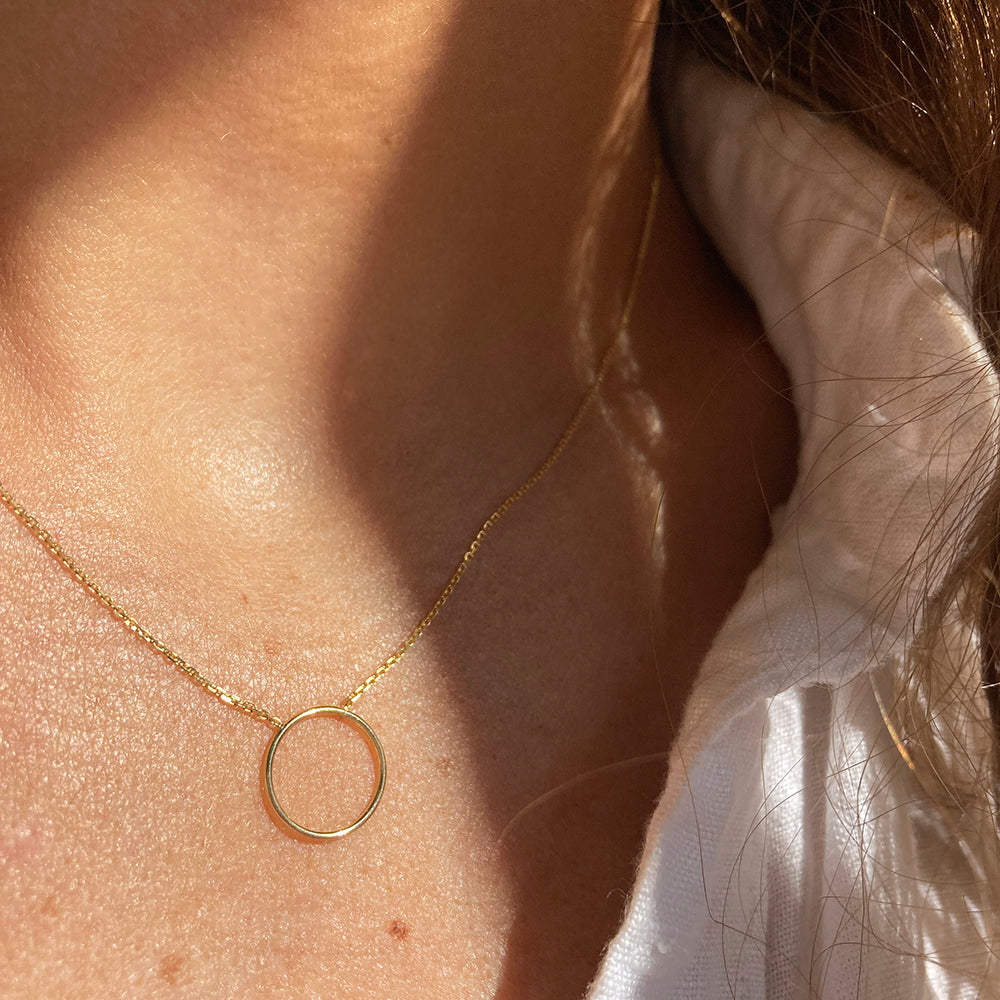 OPEN CIRCLE NECKLACE