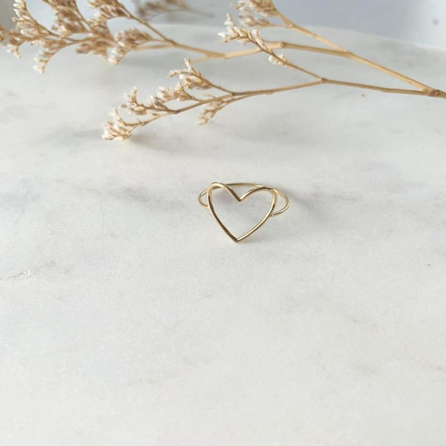 Gold Wire Open Heart Ring