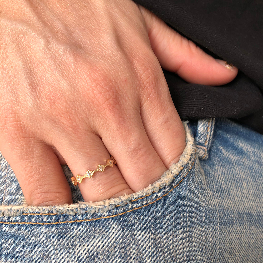 Diamond Shaped Spiky Eternity Band