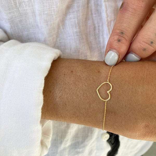 Gold Wire Open Heart Bracelet