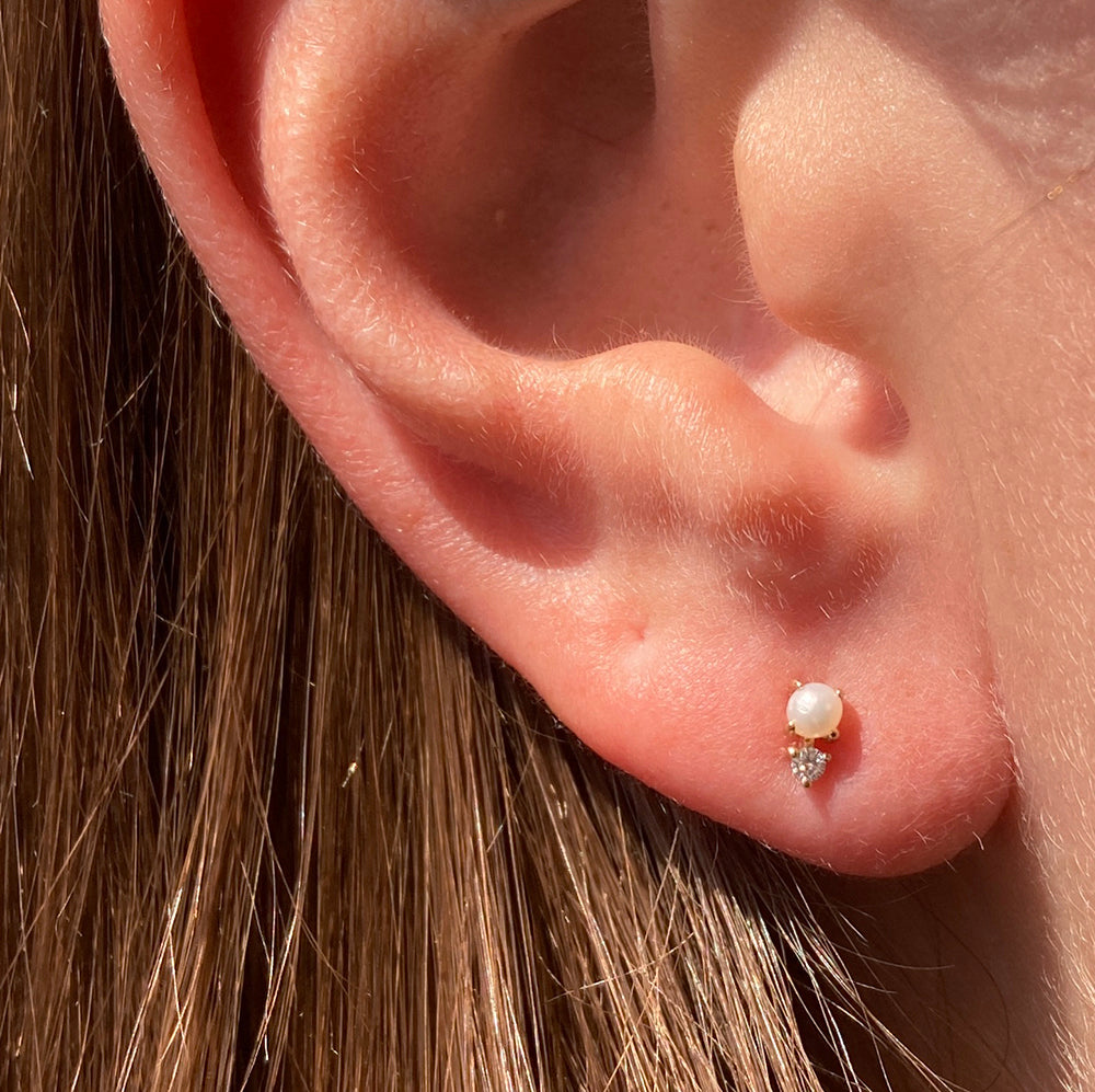 Diamond and Pearl Stud Earring