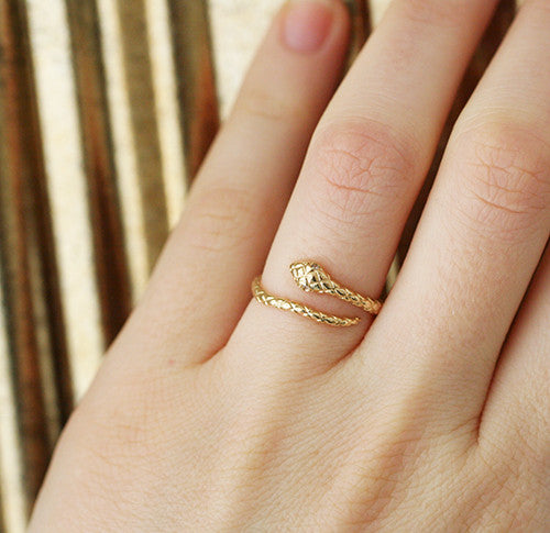 Slithering Snake Ring Gold - Serpent & the Swan