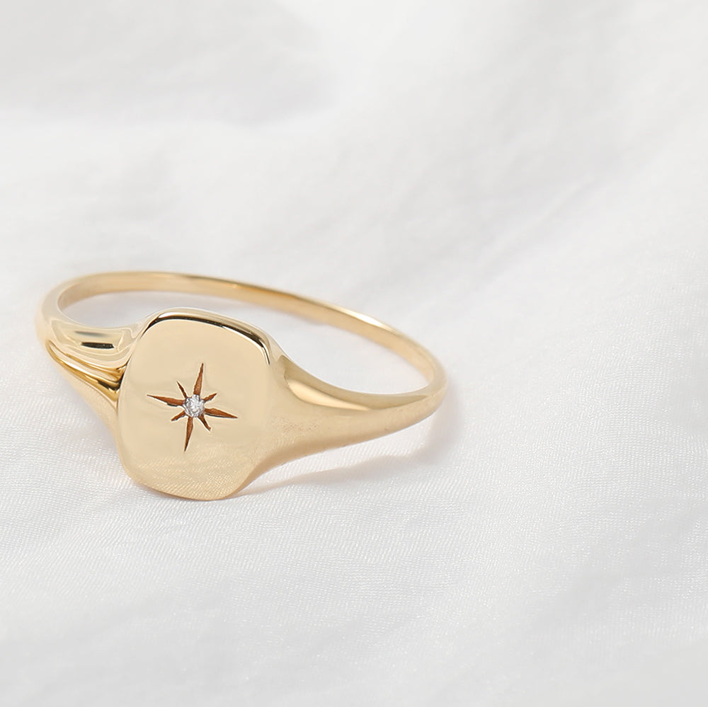 Signet Ring with star set diamond